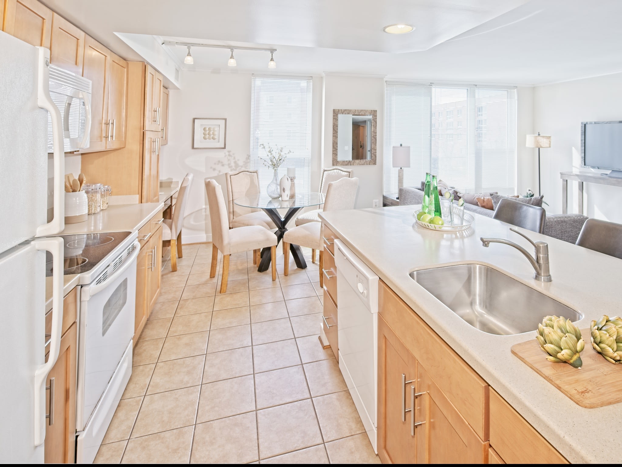 Thomas Place – photo 2