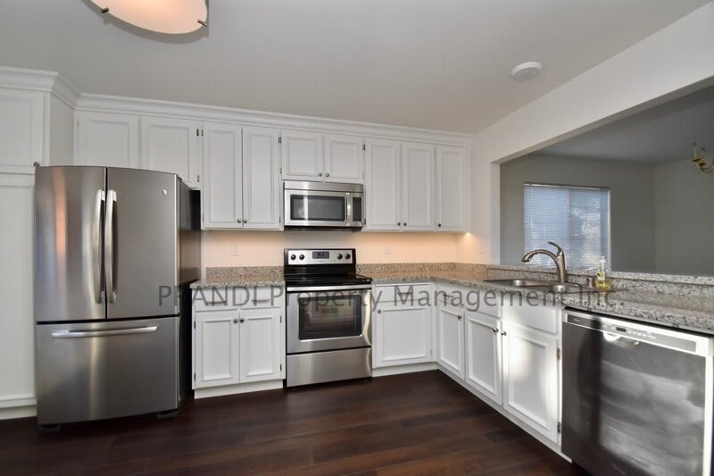 920 Arlene Way – photo 3