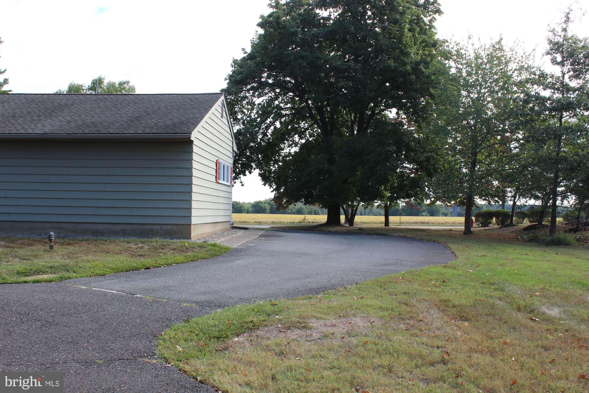 332 STOKES Road – photo 4