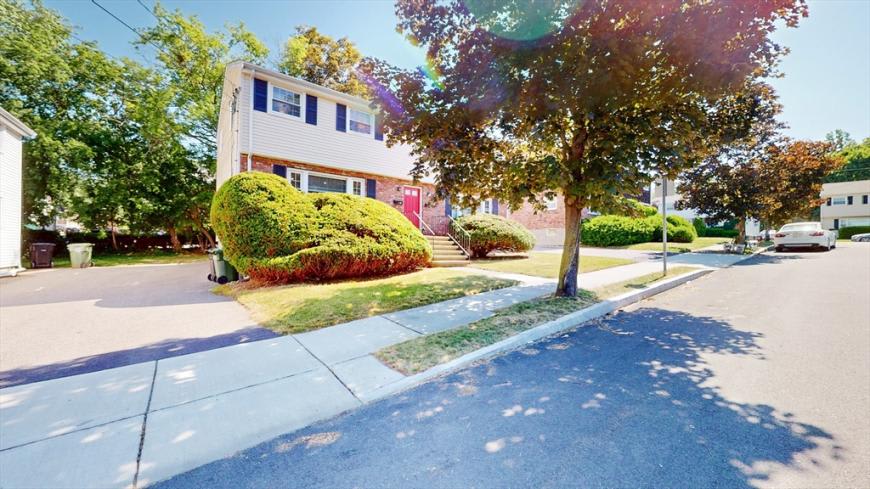 38 Nash St. – photo 2