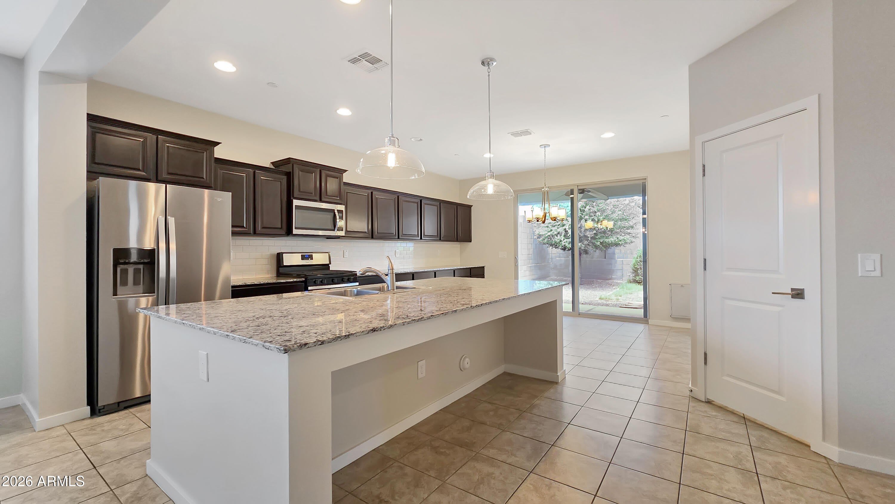 21398 W Holly Street – photo 4