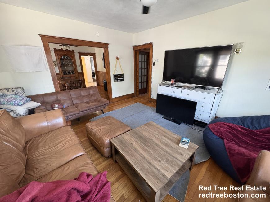 6-8 Oliva Rd. – photo 3