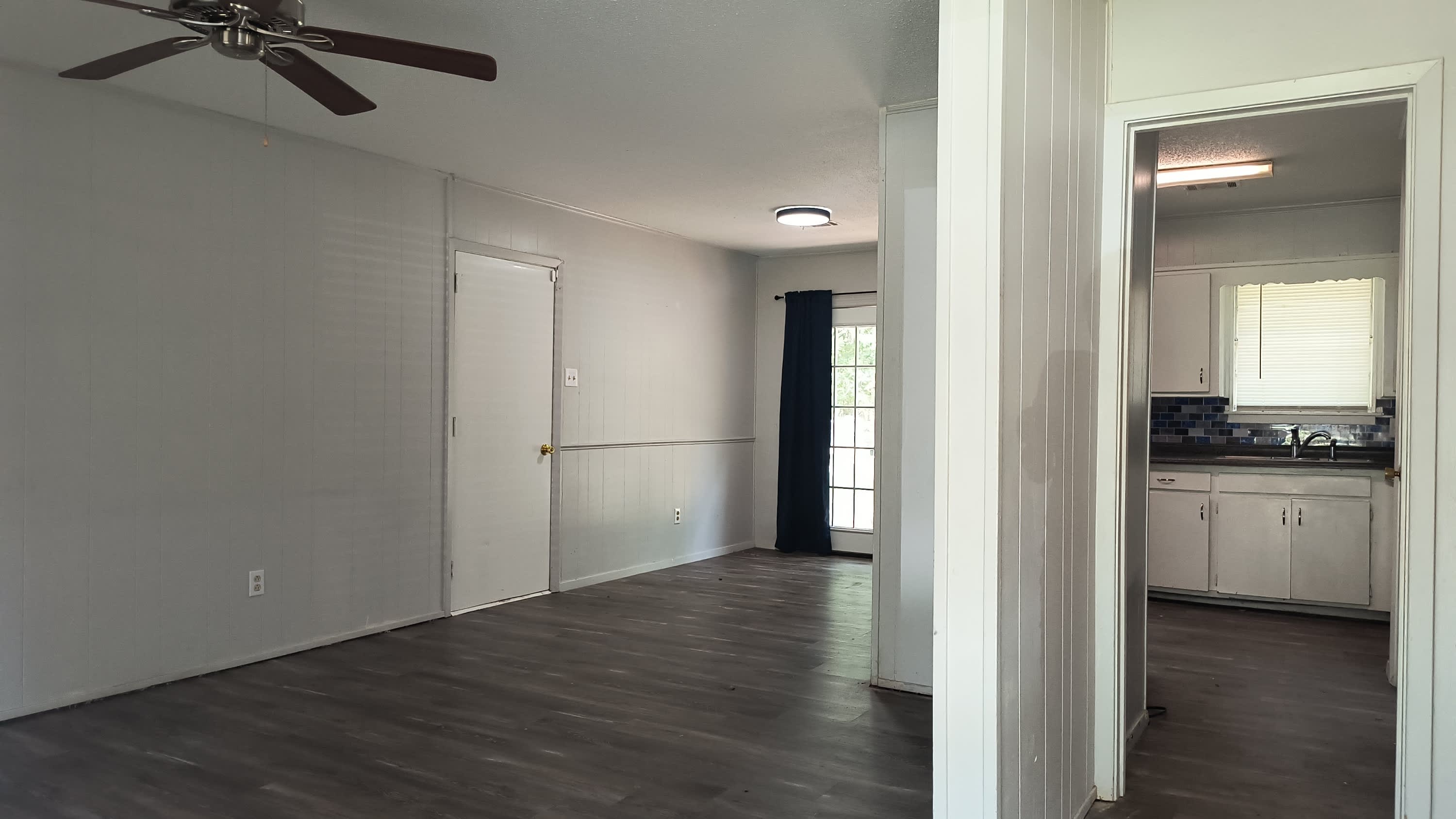 2203 Crestwood Drive – photo 2