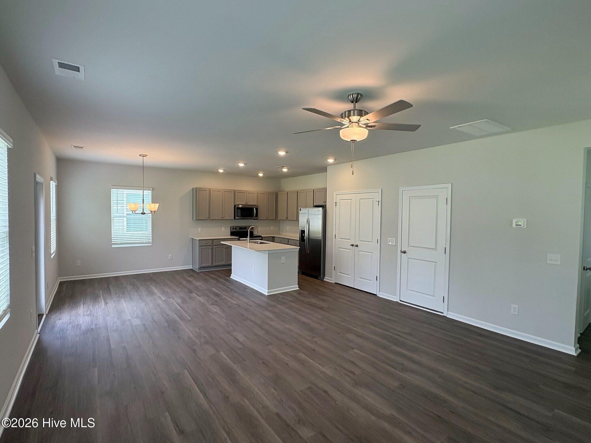 1079 Hanson Drive – photo 3