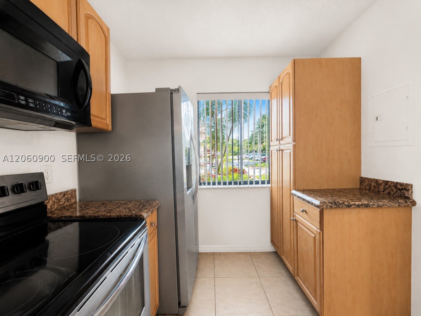 6585 Somerset Dr – photo 5