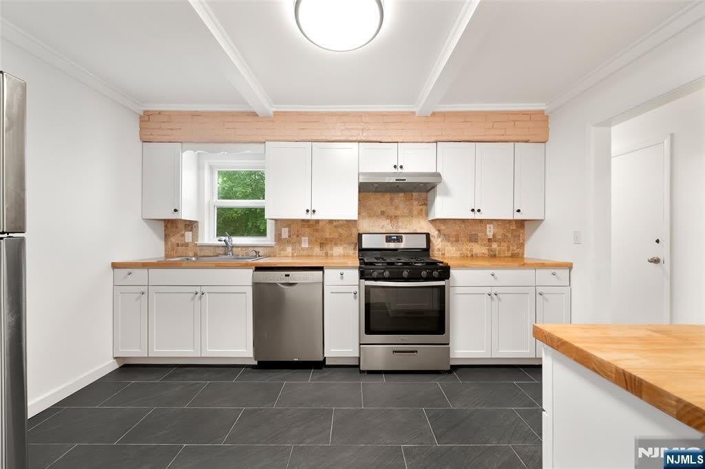 85 Serpentine Road – photo 5
