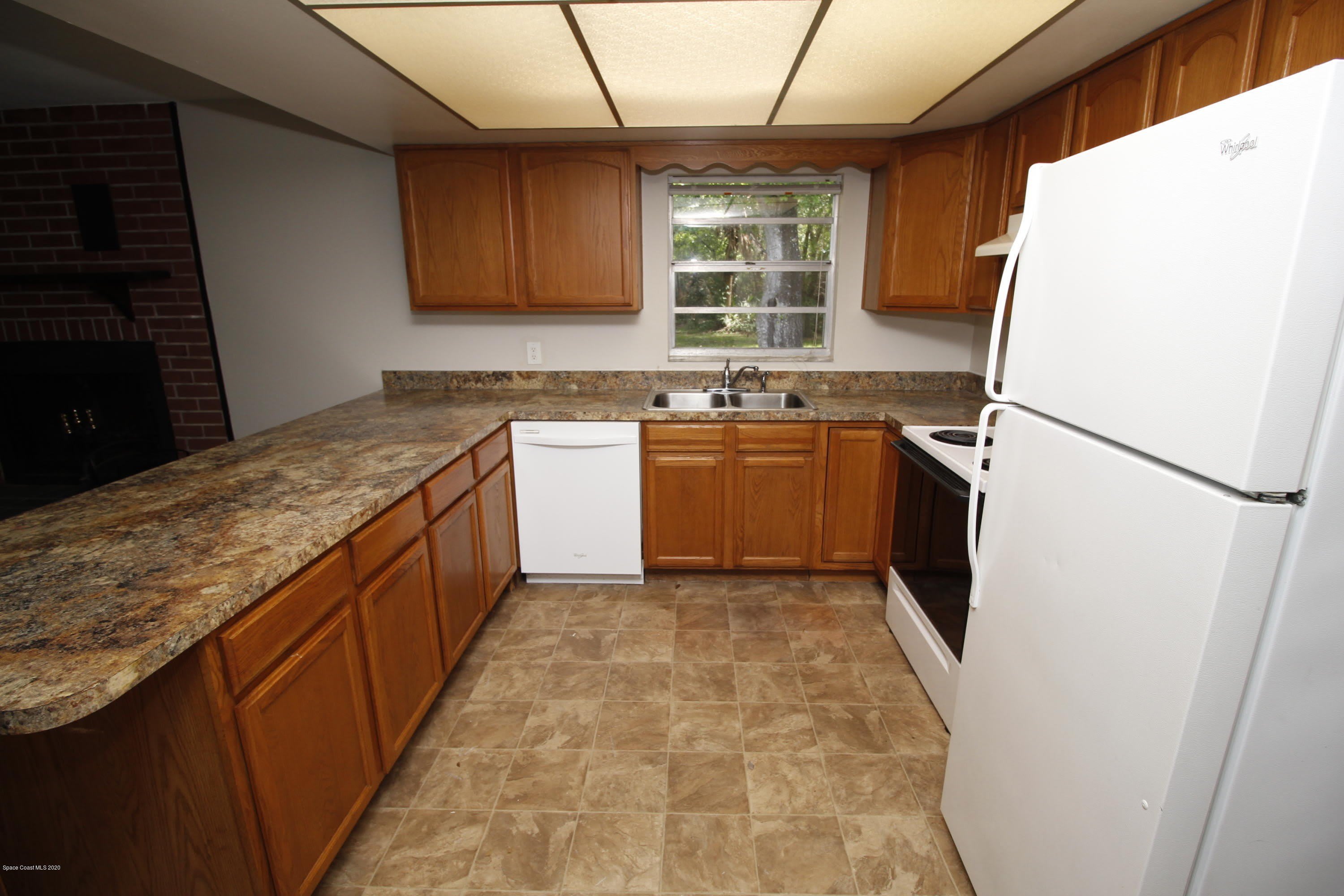 2195 Corey Road – photo 5