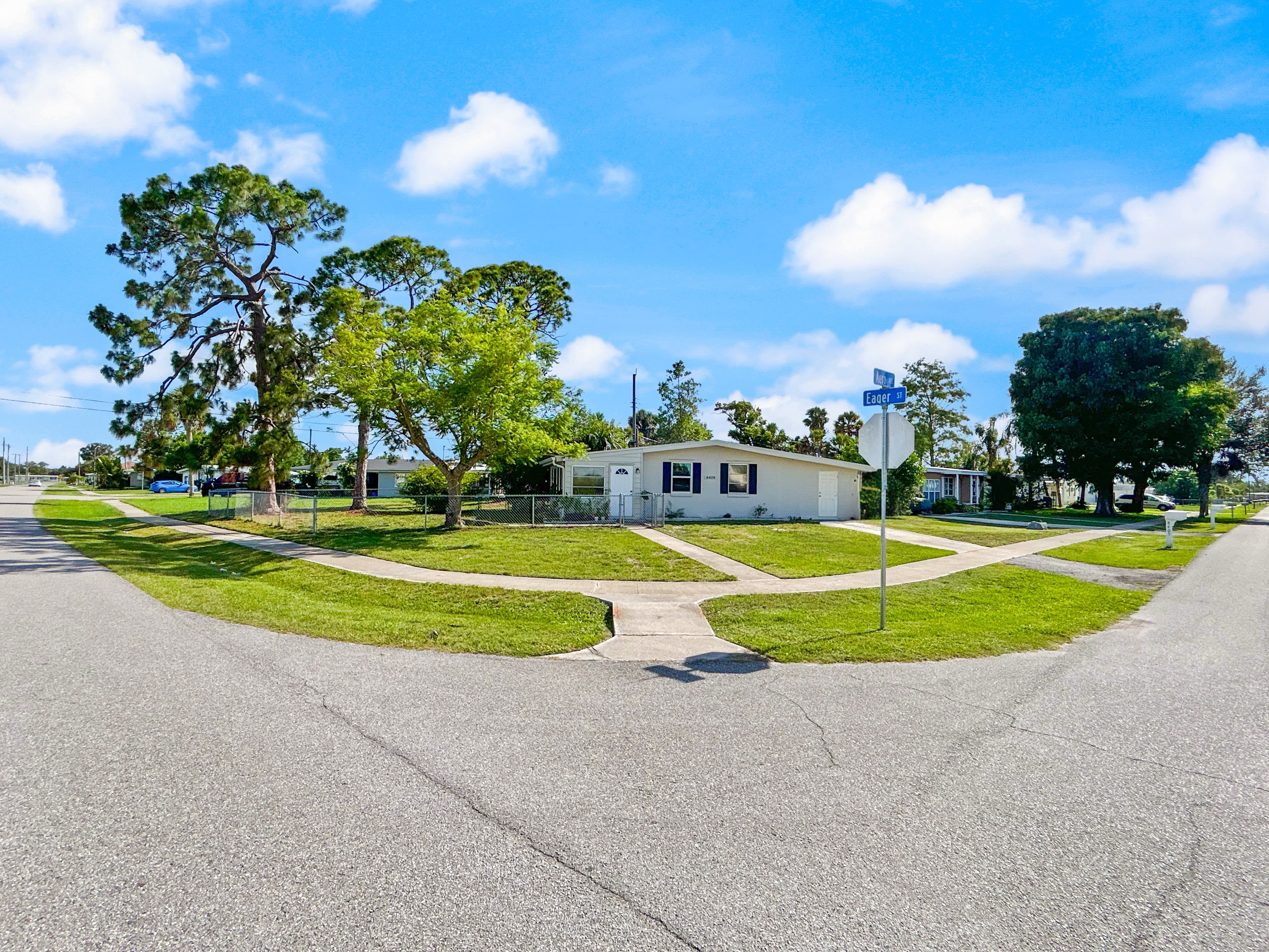 8405 Aero Avenue – photo 1