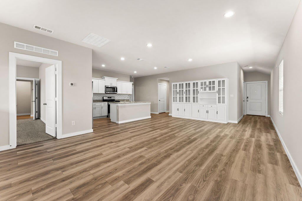 7611 Orange Blossom Rd. – photo 4