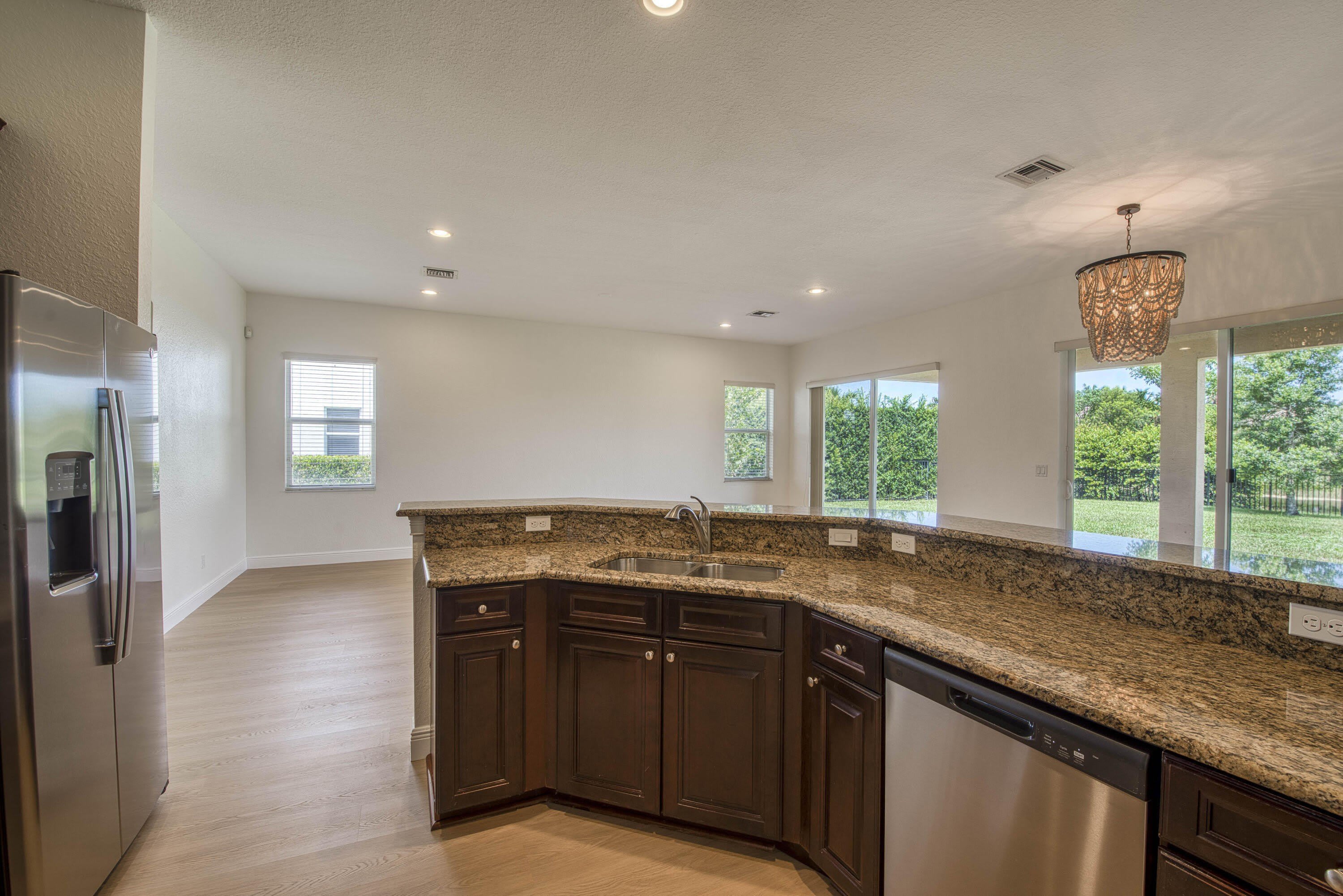 172 Manor Circle – photo 5