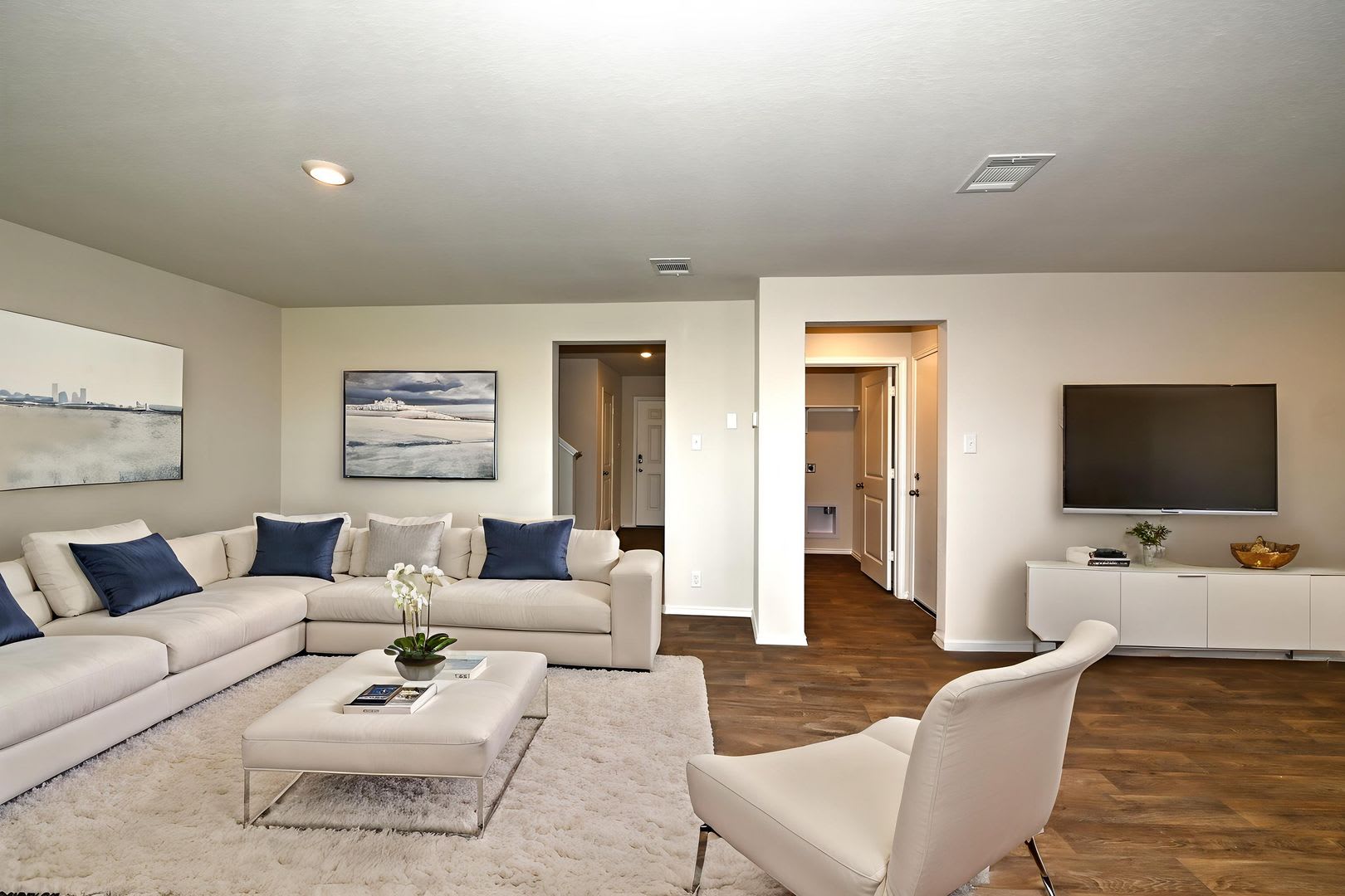 TWO STORY HOME – photo 5