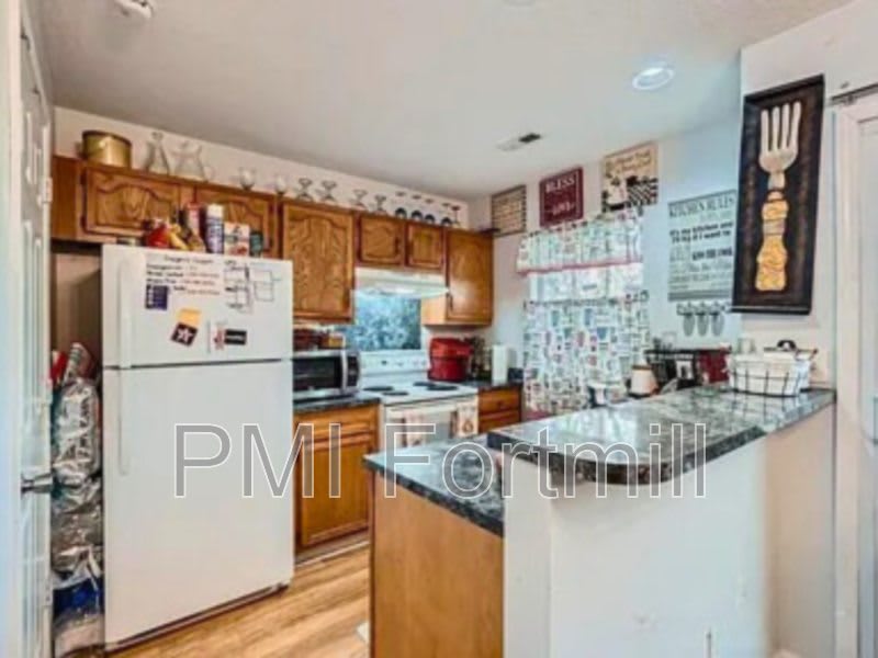 3602 Huyton Ct – photo 4