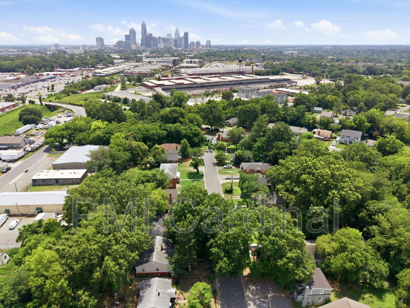 2320 Olando St – photo 5