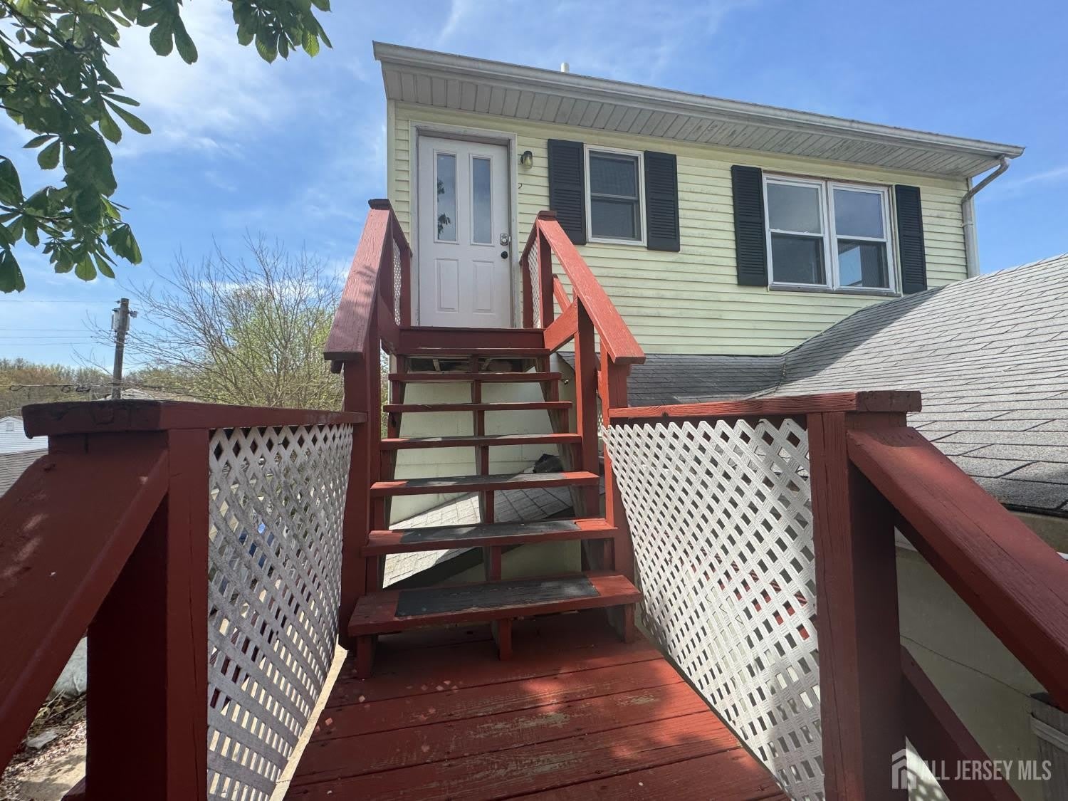 9 Scott Avenue – photo 3