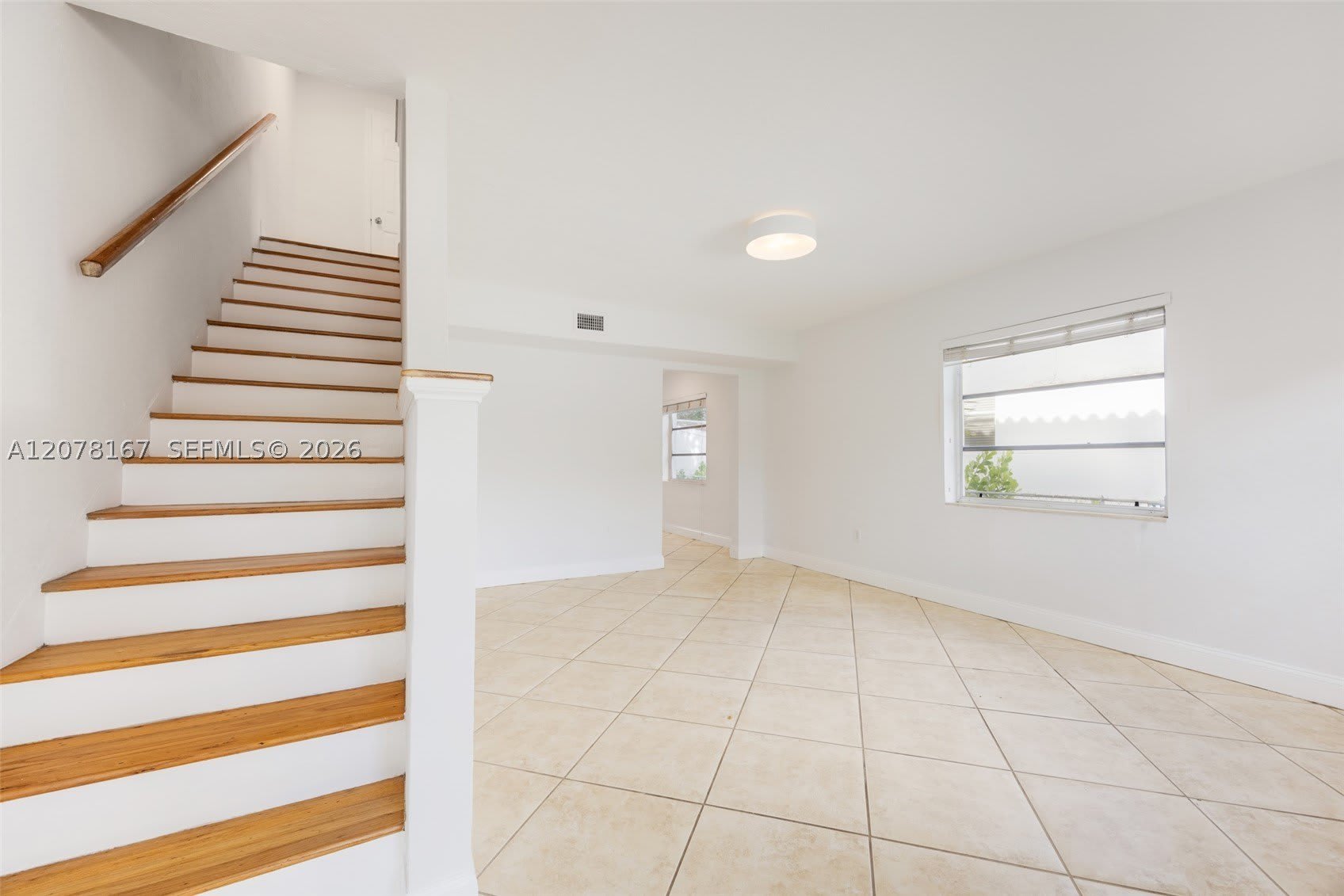 2332 SW 26th Ln – photo 3