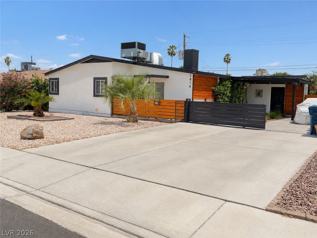 1816 Wengert Avenue – photo 1