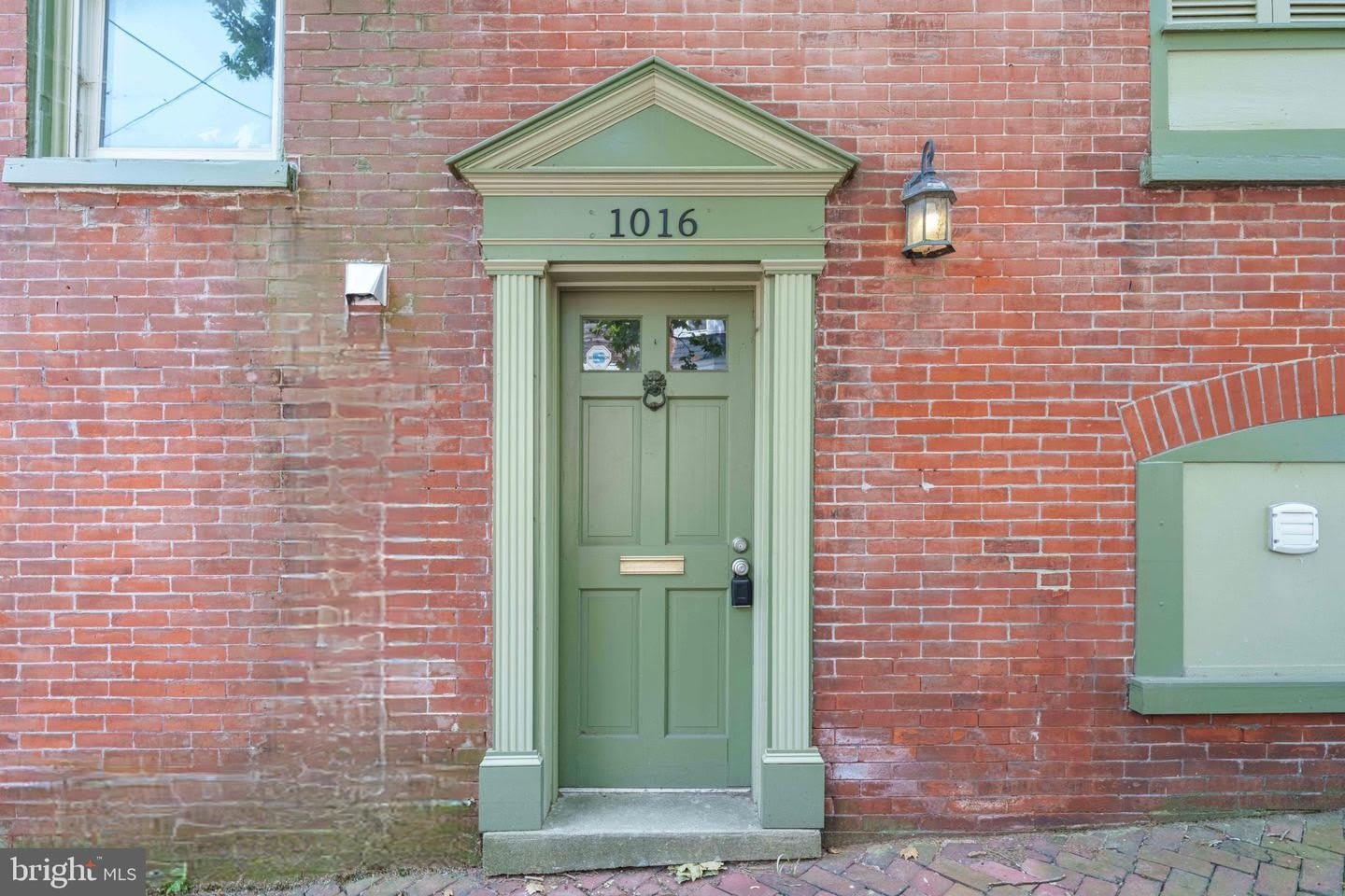 1016 KIRK AVE – photo 4
