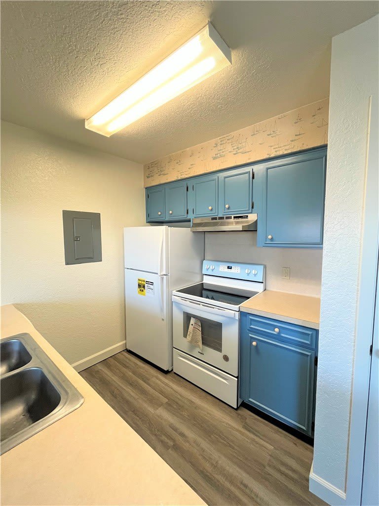 15209 Leeward Drive – photo 3