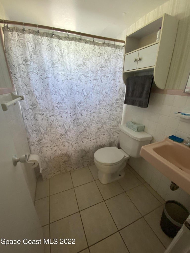 610 Jefferson Avenue, Unit 2 – photo 3