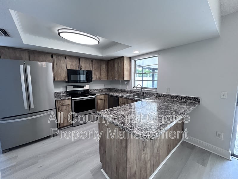 12733 Gorda Cir – photo 2