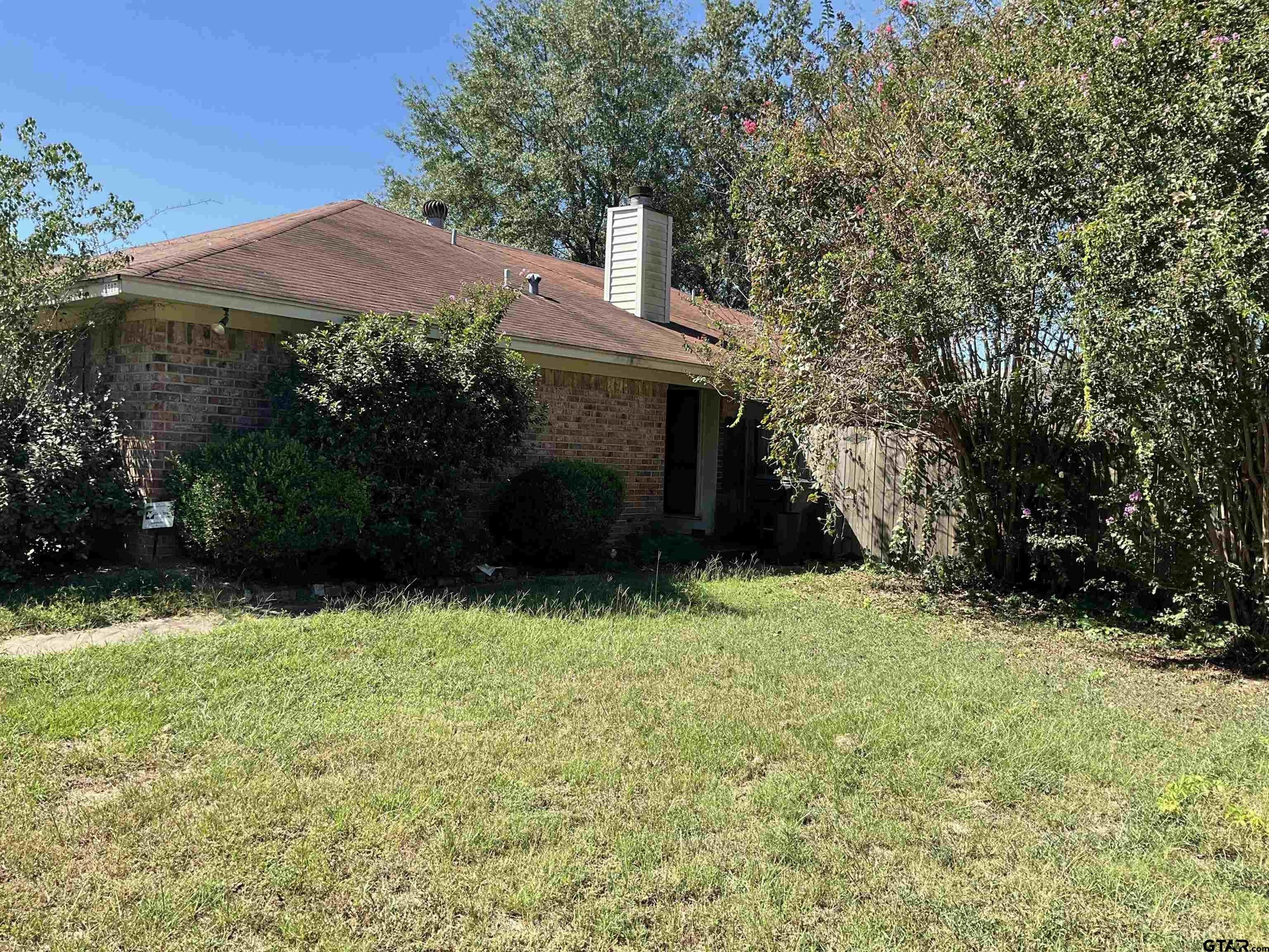 8307 Garrett – photo 1