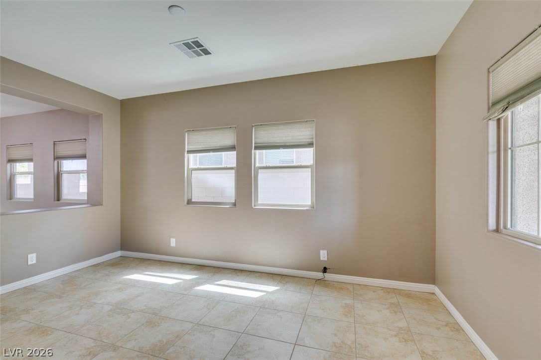 374 Taylor Springs Street – photo 4