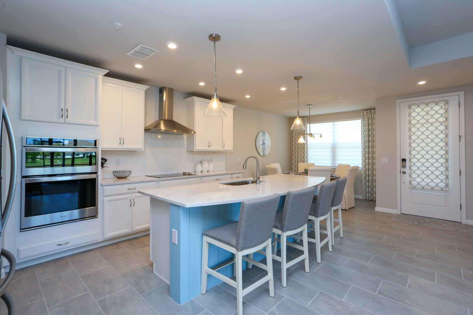 **NEW CONSTRUCTION**2 BEDS/2 BATHS**ARBORETUM**FURNISHED SEASONAL** – photo 2