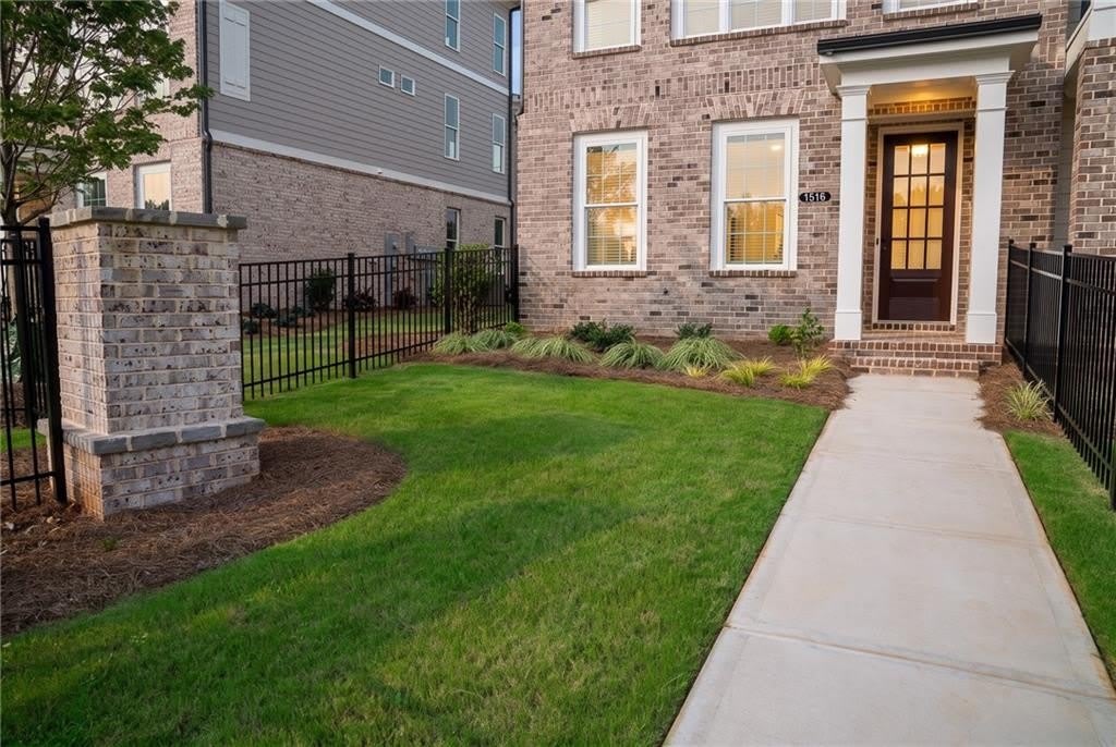 1516 Westend Way – photo 2