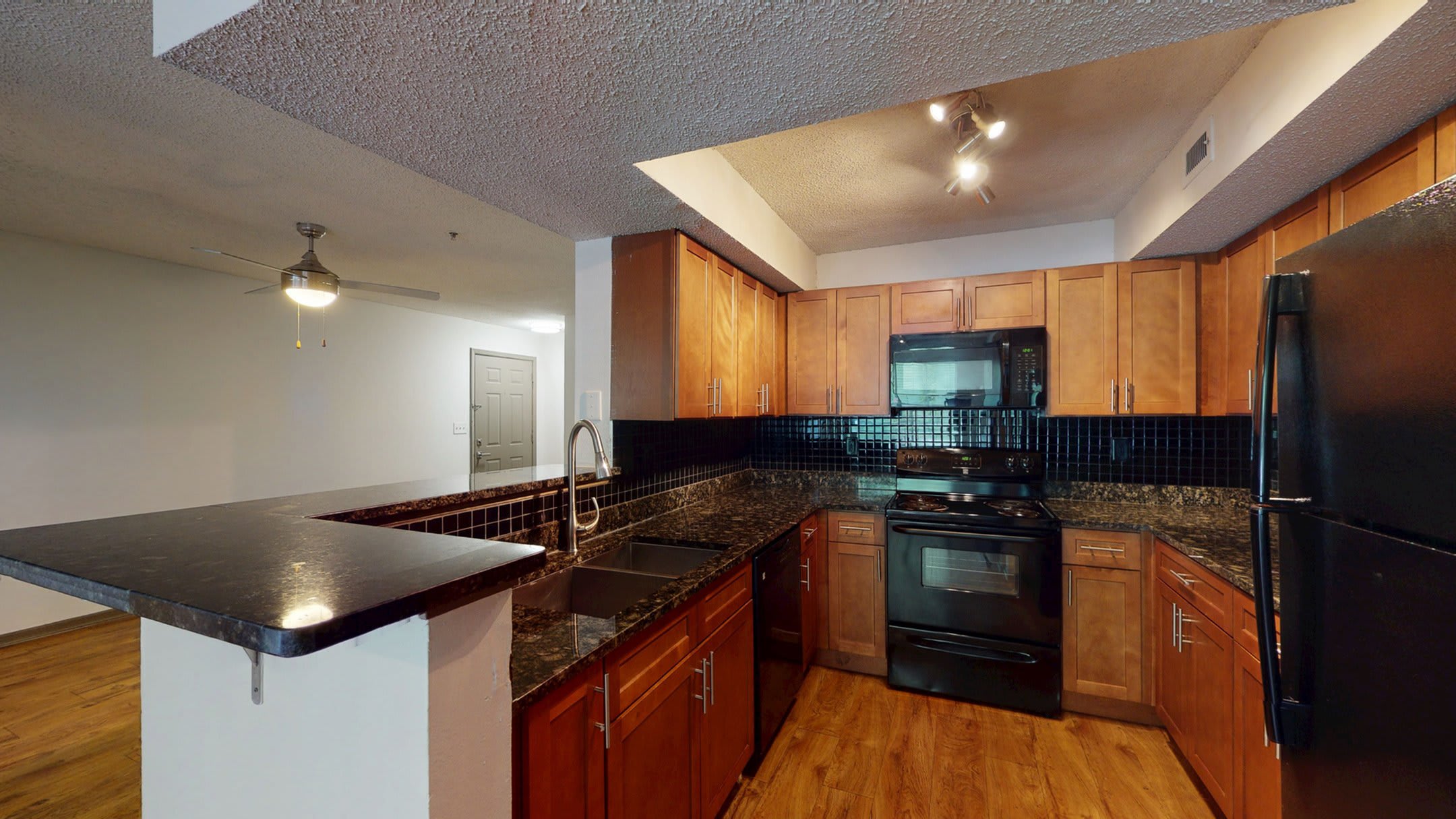 1250 West Apartments – photo 4