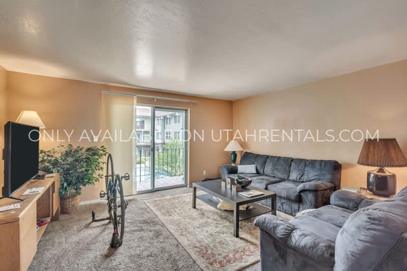 728 W 1720 N – photo 3