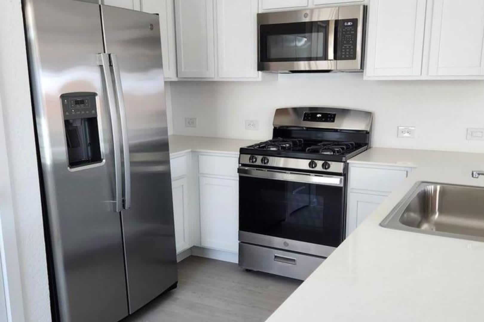 Charming & Modern Single-Story 3-bedroom, 2-bath in Aston Park – photo 3