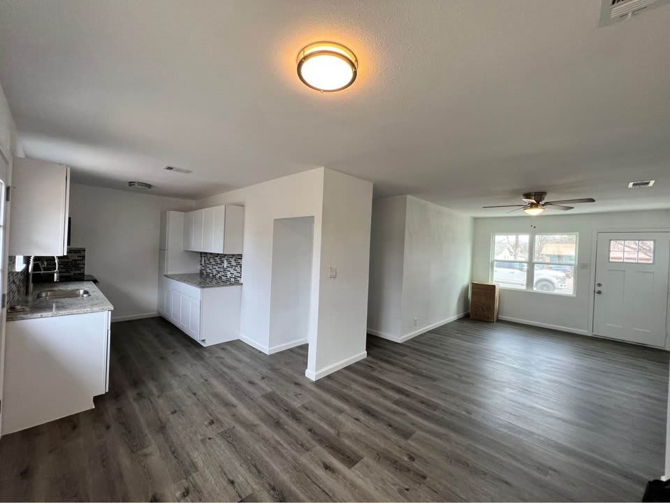 2222 Duchess Drive – photo 2