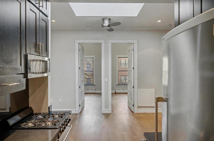 424 West 51st Street – photo 3
