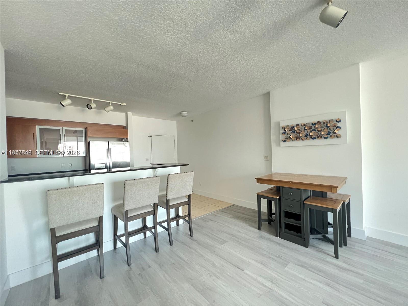 325 South Biscayne Boulevard – photo 4
