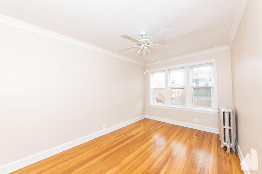 4043 N Mozart Street – photo 2