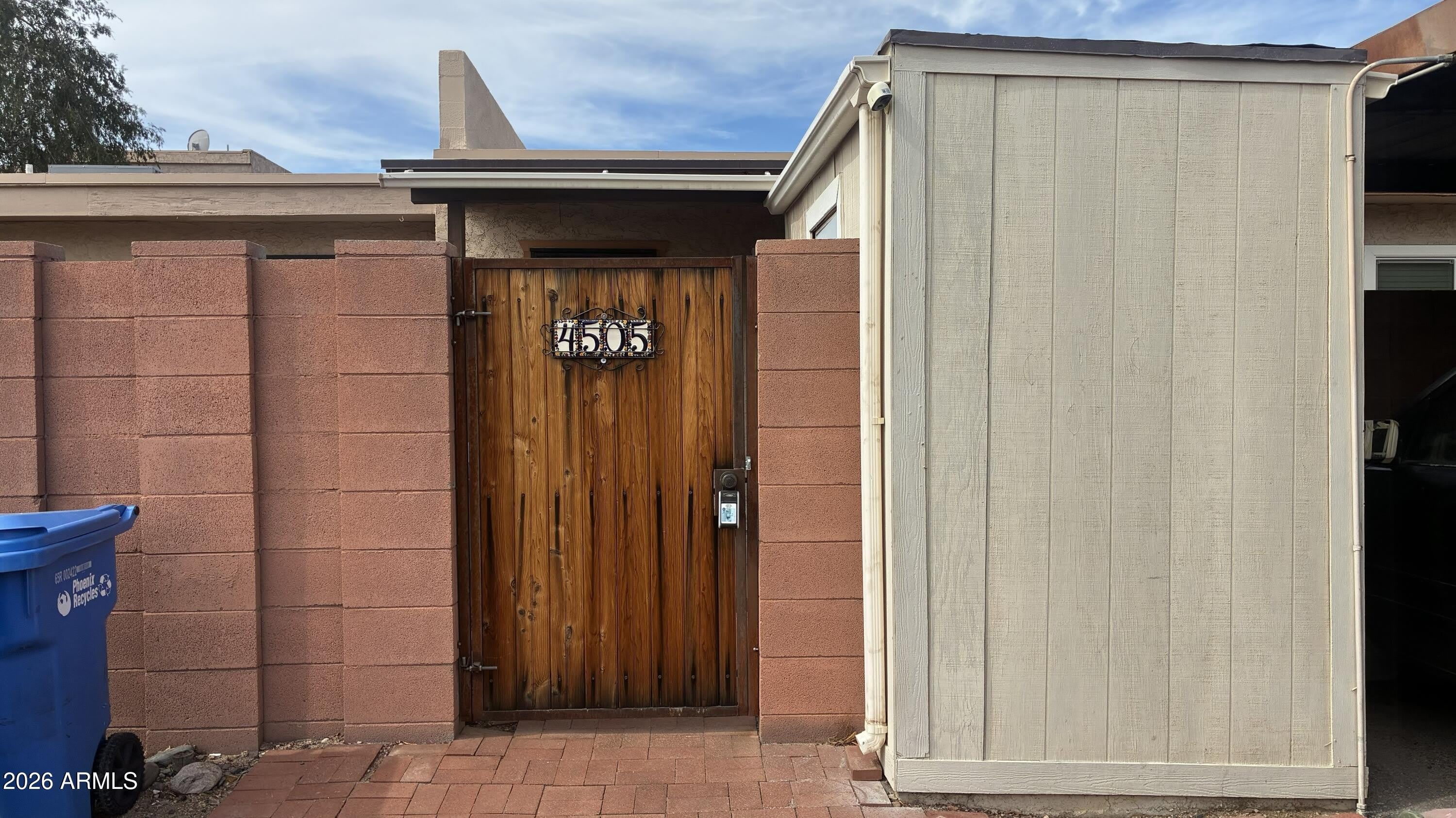4505 N 26TH Drive – photo 1