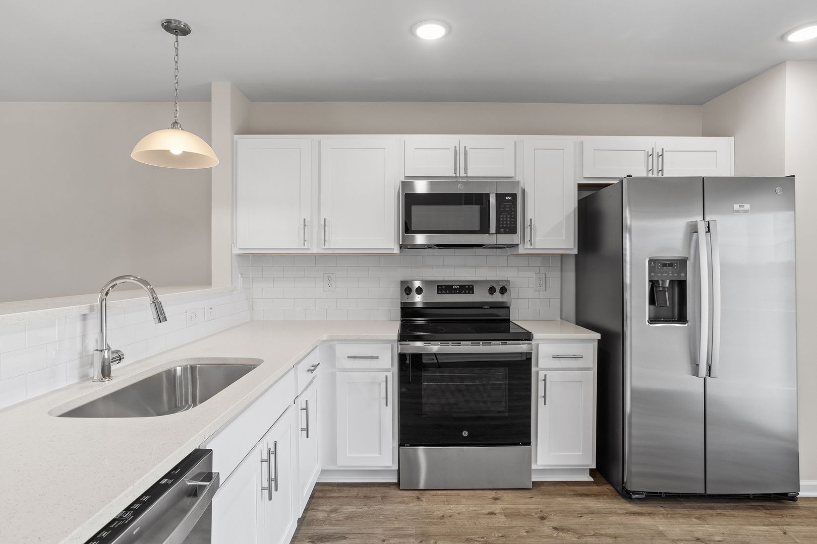 2 Bd 2 5 Ba Townhome – photo 2