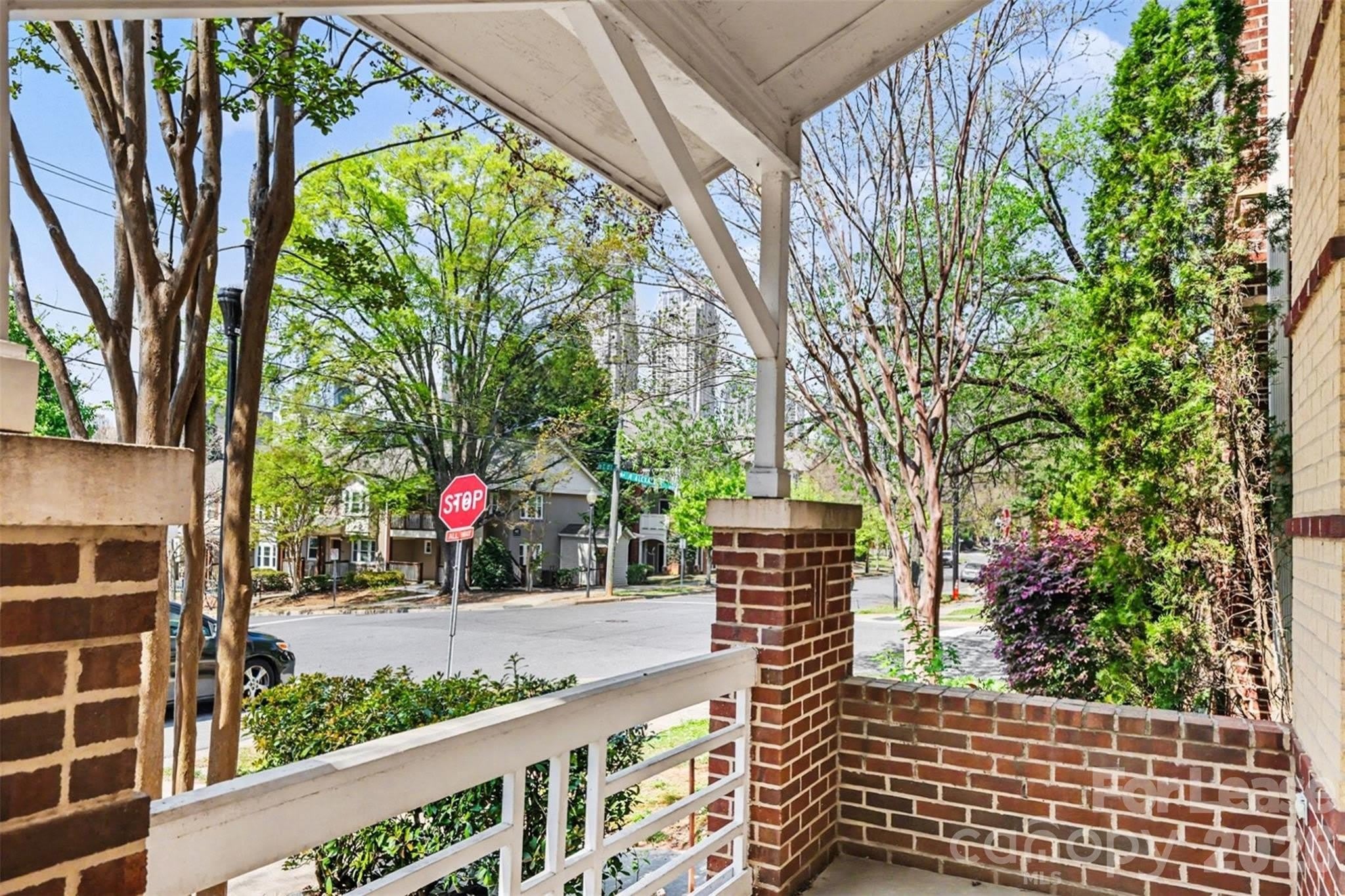 703 E 8th Street – photo 5