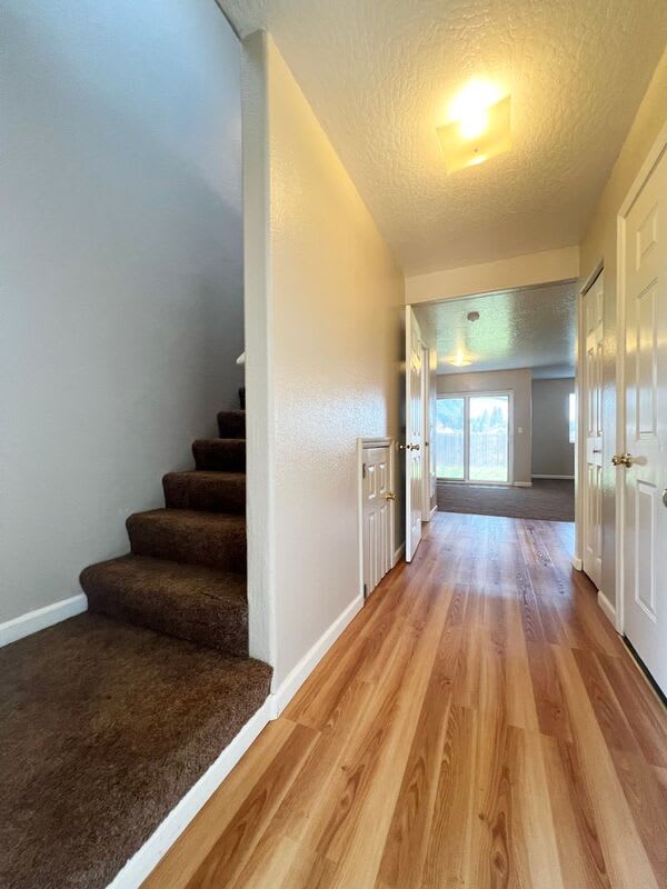 782 North Cloverleaf Loop – photo 3
