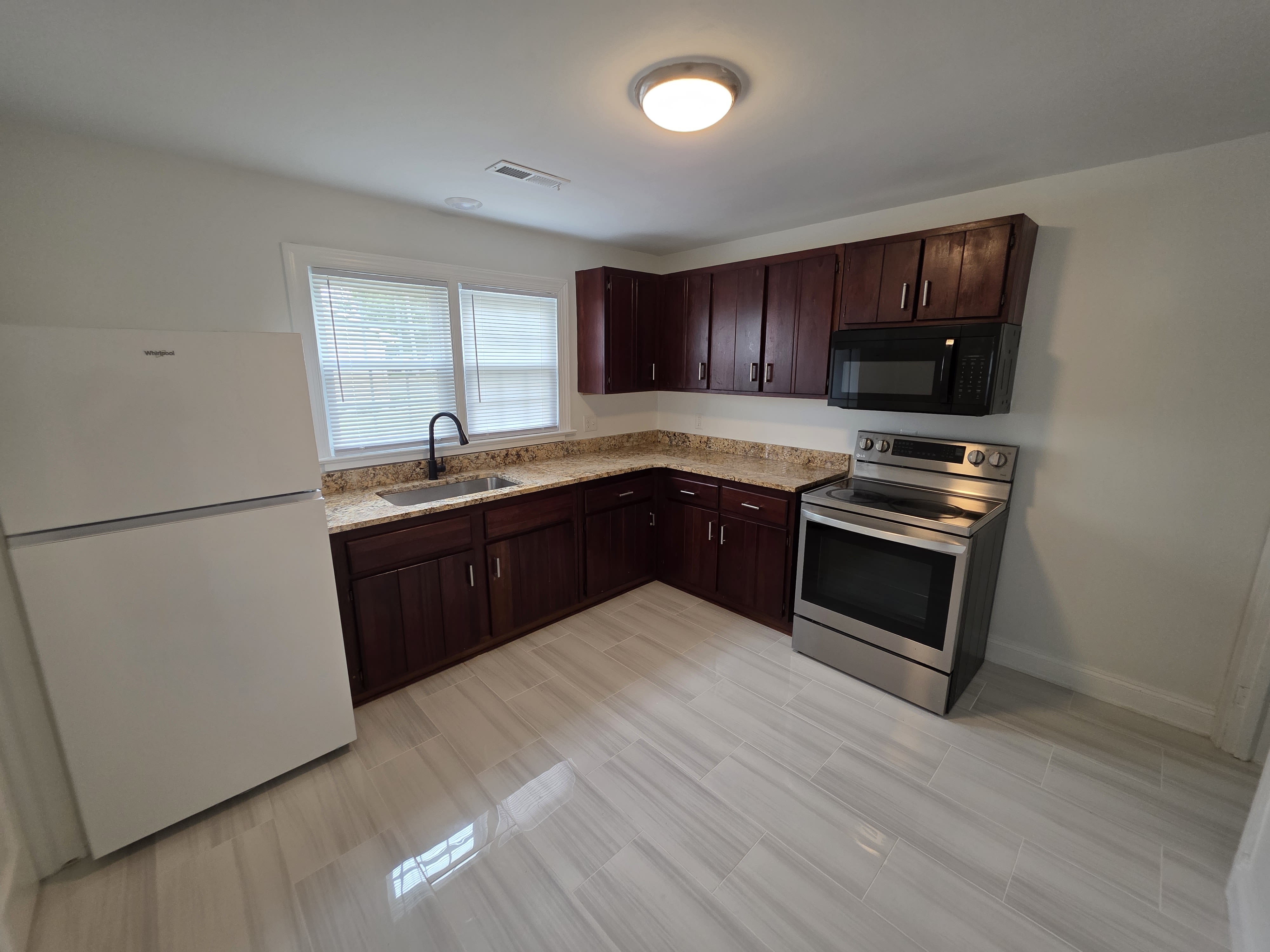 310 Decatur Ave – photo 3