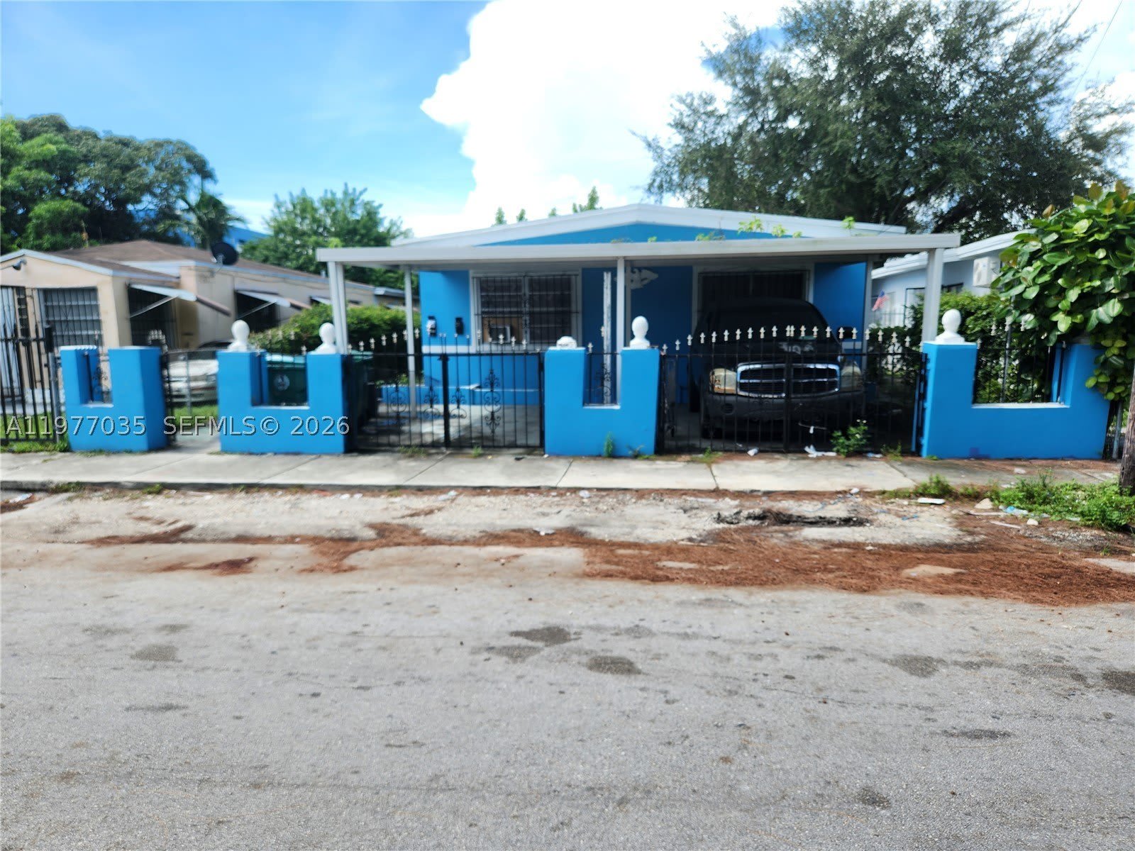 6950 NW 6th Ct – photo 1