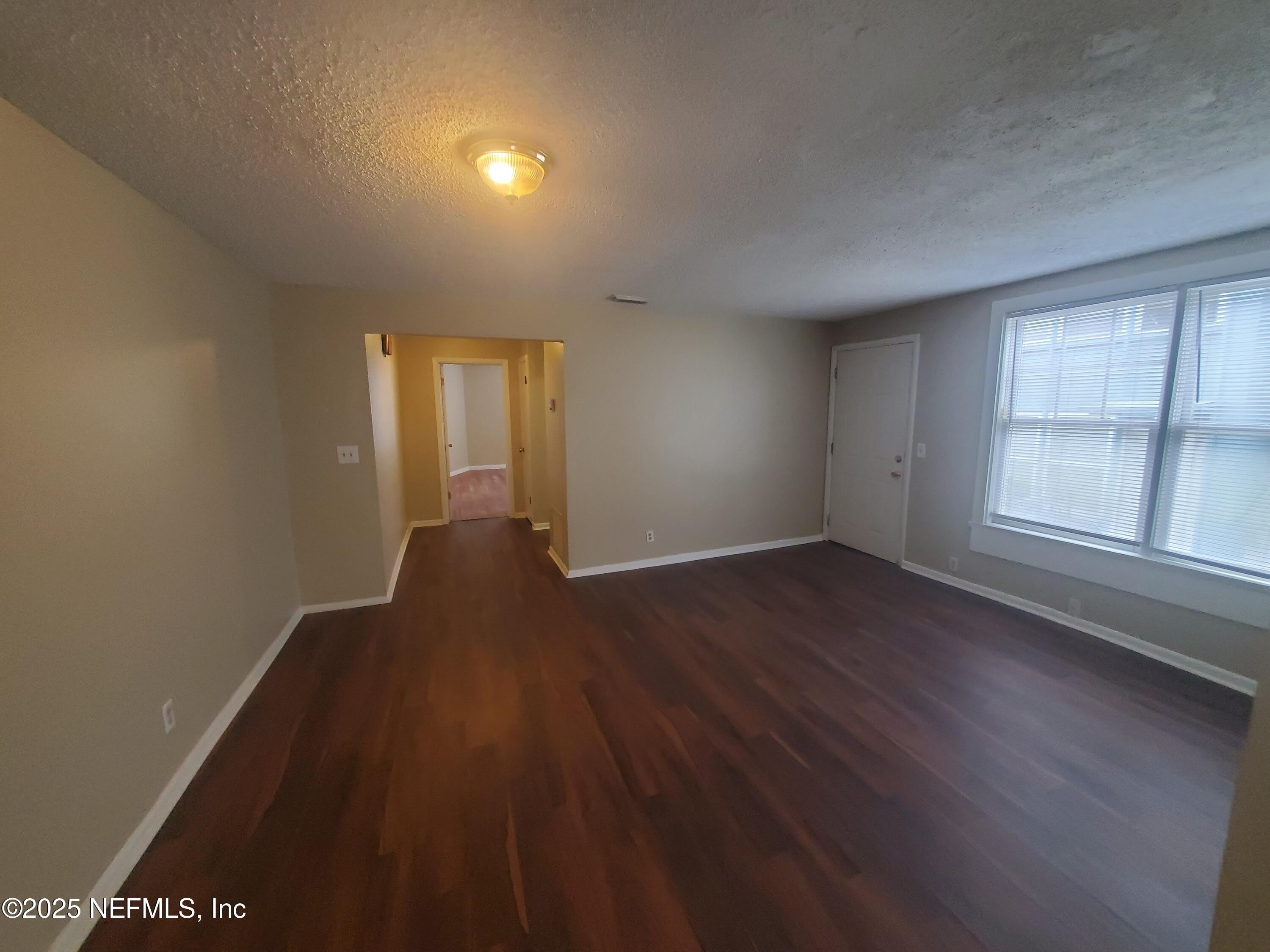 3220 HERSCHEL Street – photo 4
