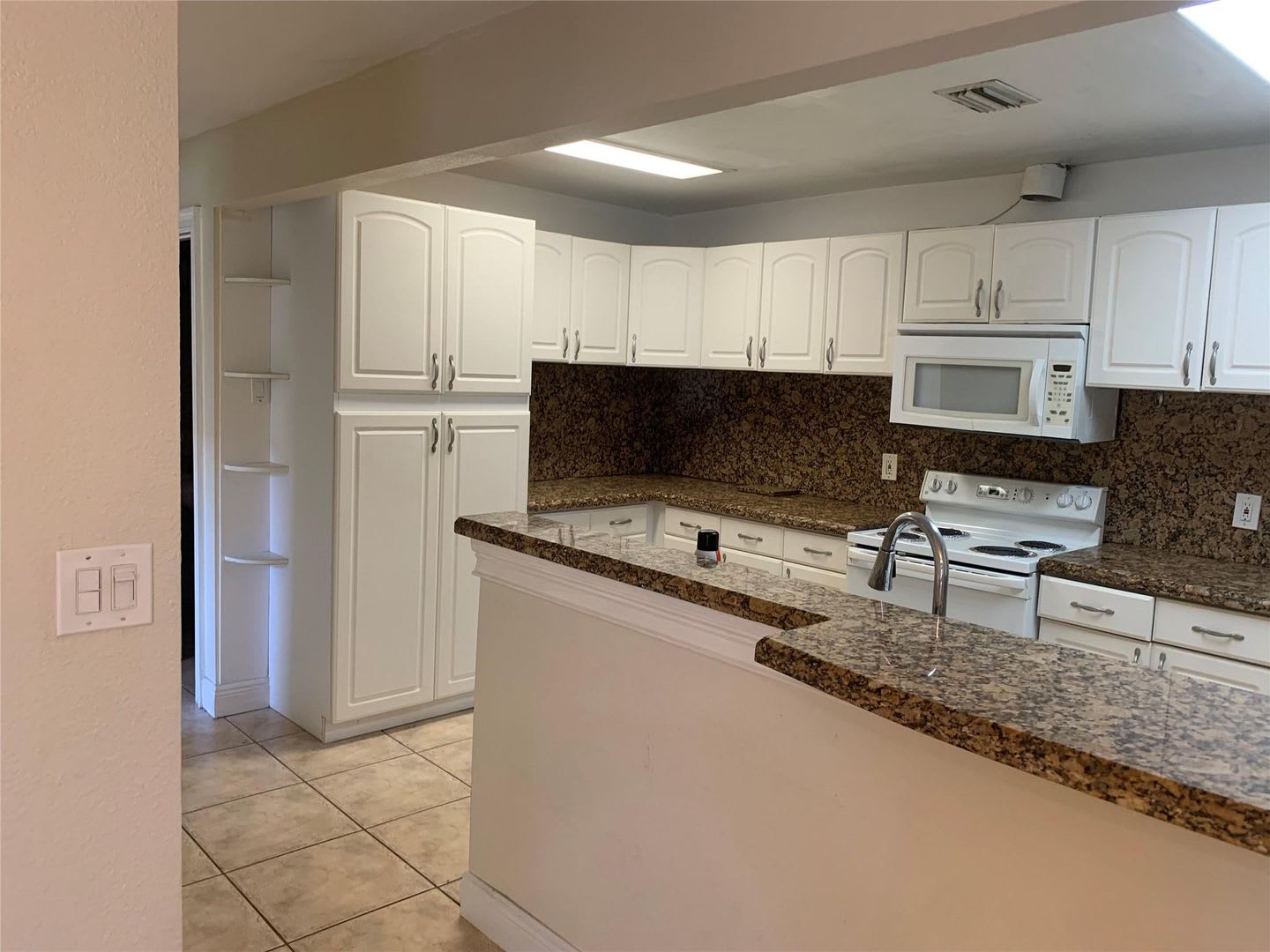 907 SW 78th Avenue, North Lauderdale, FL 33068 – photo 2