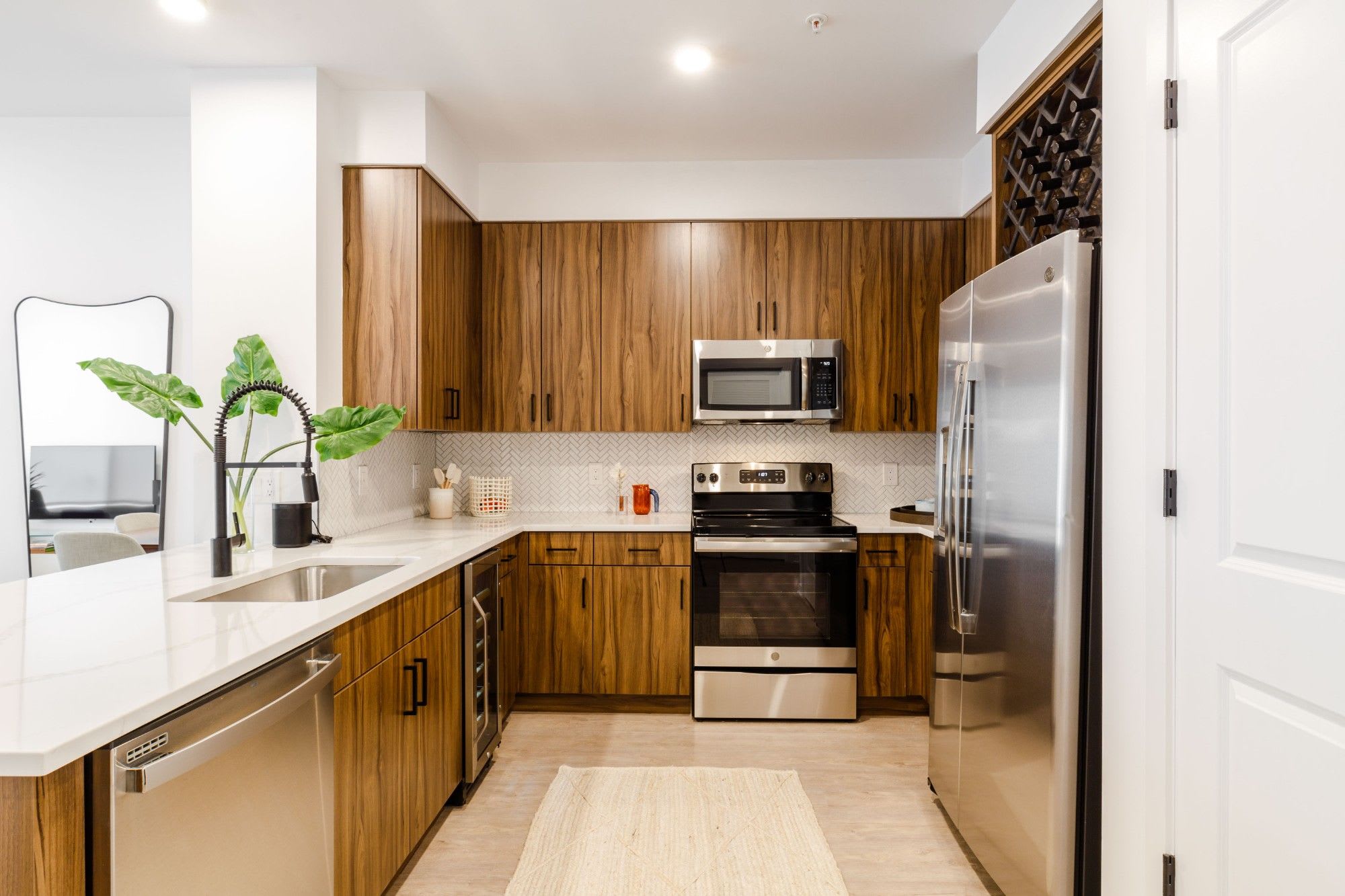 Dey & Bergen – photo 1