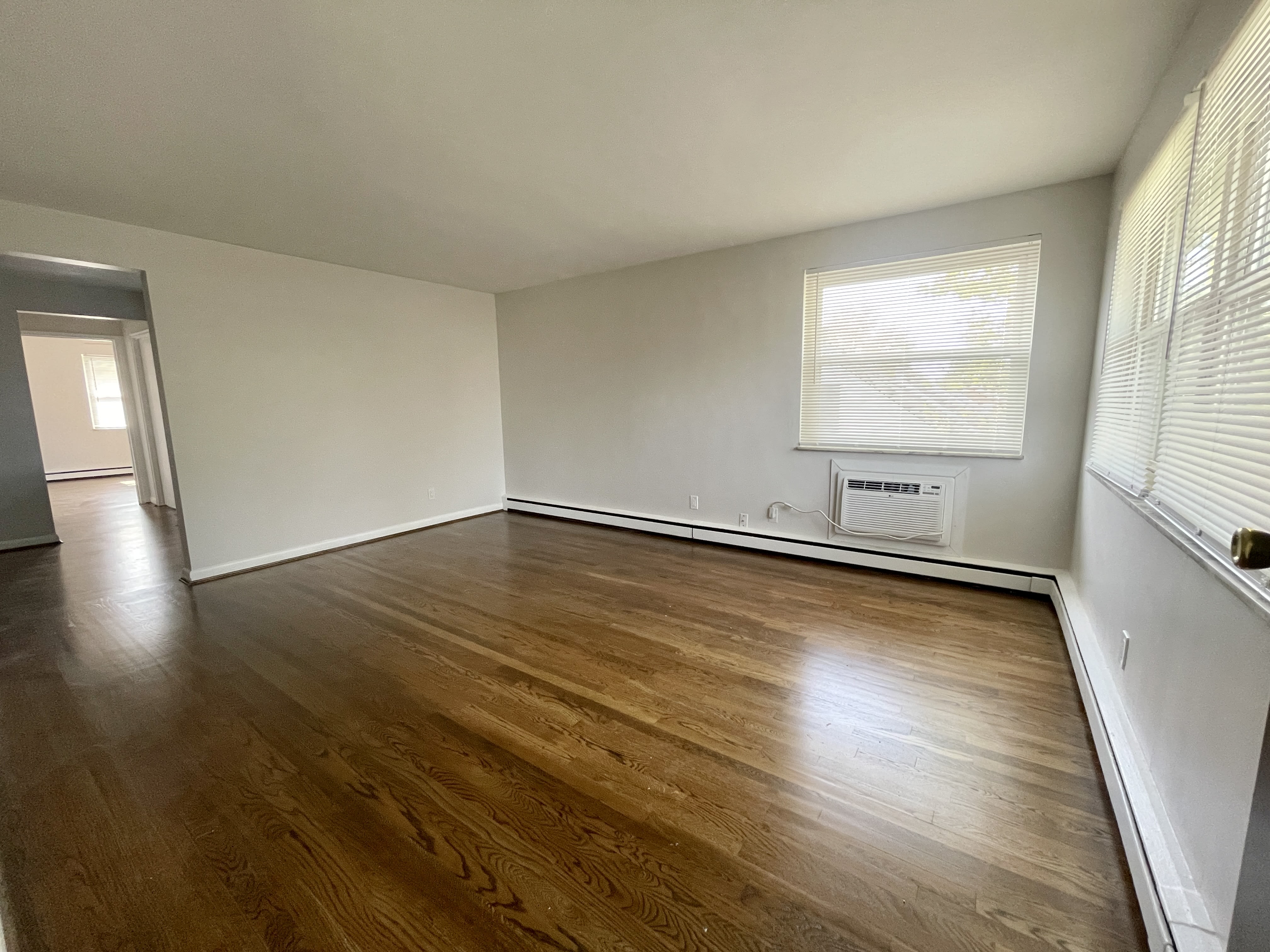 4191 Hoffman Ave – photo 3