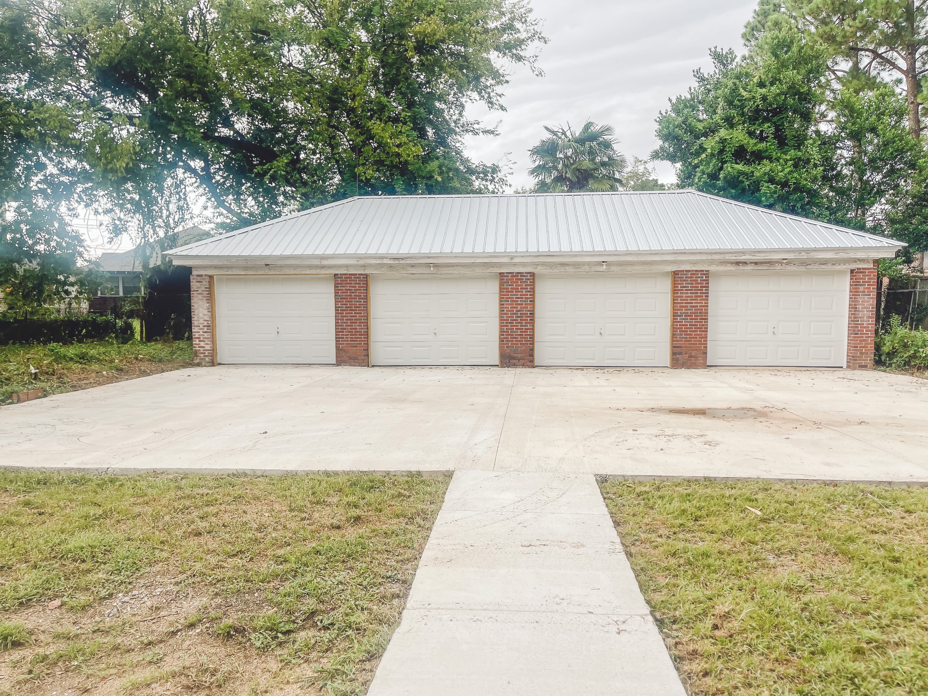 1219 Eberhart Avenue – photo 2