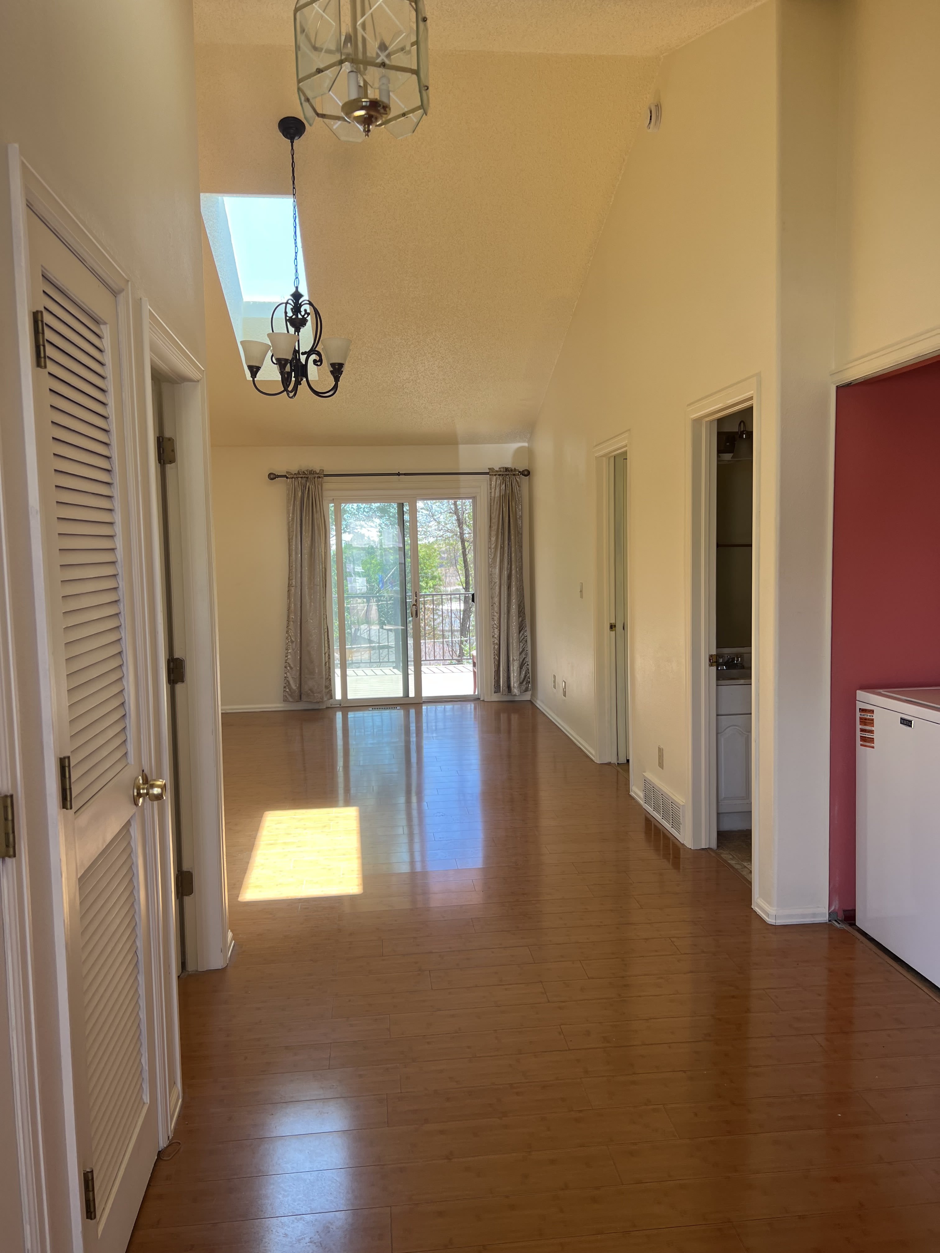 563 Kearney Ave S – photo 2