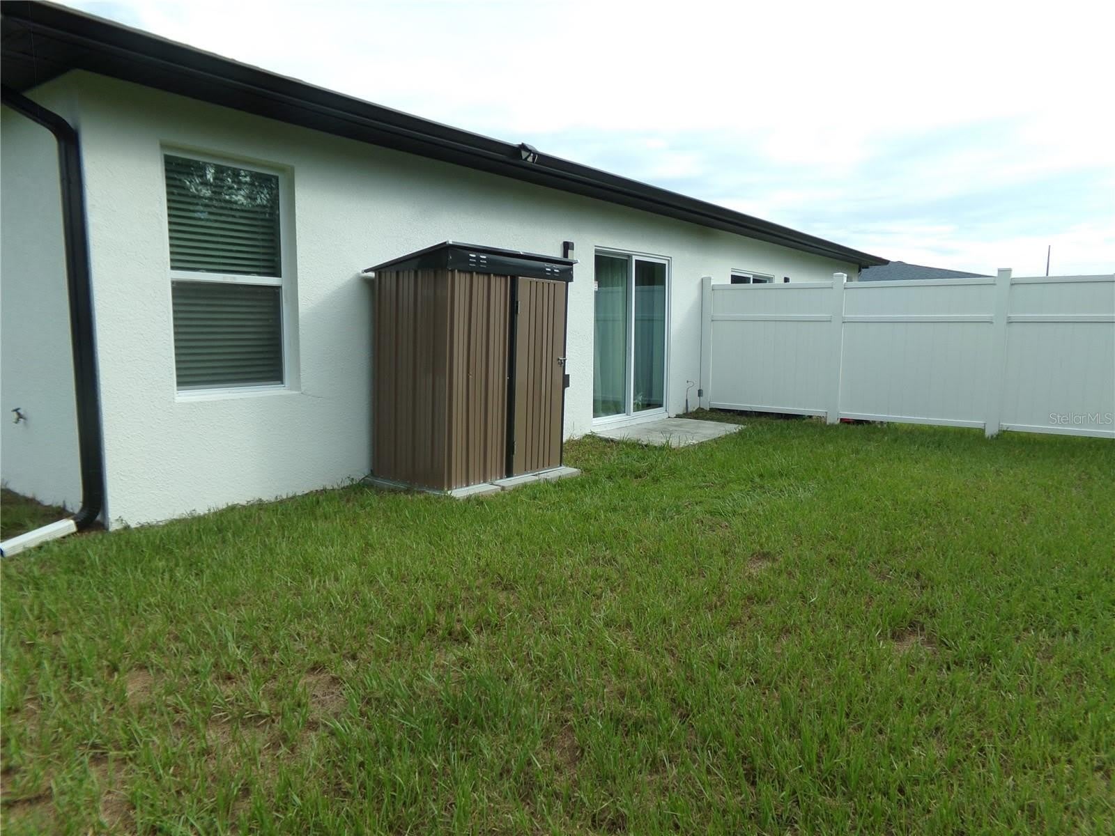 2262 FERNWOOD ST UNIT B – photo 4
