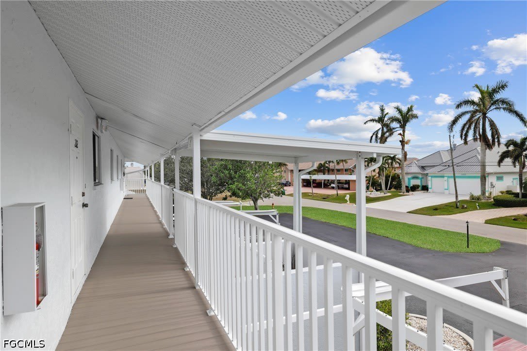1203 SW 48th Terrace – photo 2