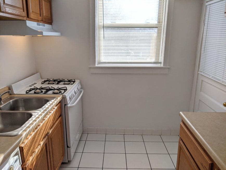 908 Reba Place – photo 4